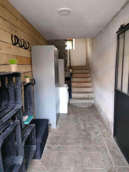 Gite La Roche Paisible Saint-Julien-de-Coppel Kültér fotó